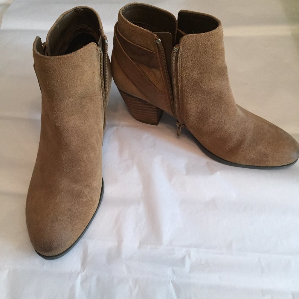 Guess Suede Leather Boots with side zipper 6.5 M